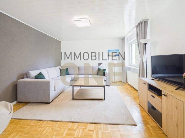 Wohnung zum Kauf 280.000 € 3,5 Zimmer 82,3 m² 1. Geschoss Neutraubling 93073