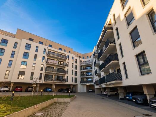 Wohnung zur Miete 1.099 € 3 Zimmer 97,4 m² 1. Geschoss frei ab sofort Kroatenweg Sudenburg Sudenburg 39116