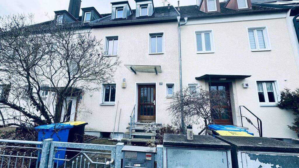Reihenmittelhaus zum Kauf 525.000 € 5 Zimmer 106,5 m² 226 m² Grundstück Großreuth h d Veste Nürnberg 90409