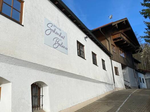 Bürofläche zur Miete provisionsfrei 7 € 4 Zimmer 298 m² Bürofläche teilbar ab 50 m² Reichenhaller Straße 15 Mauthausen Piding 83451