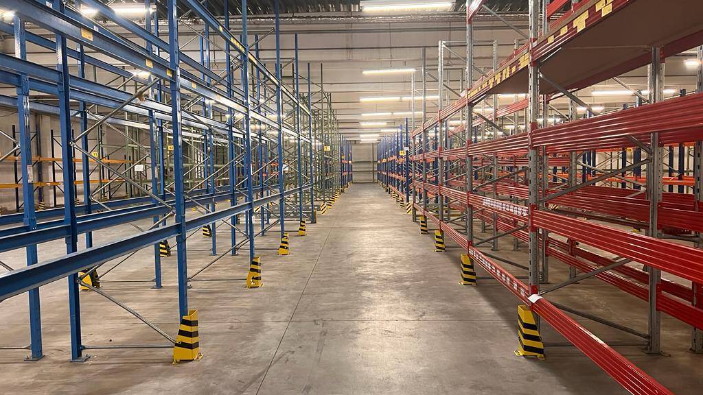 Lagerhalle zur Miete 1.838 m² Lagerfläche teilbar ab 1.838 m² Marten Dortmund 44379