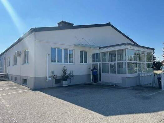 Bürofläche zur Miete 7 Zimmer 1.200 m² Bürofläche Traun 4050