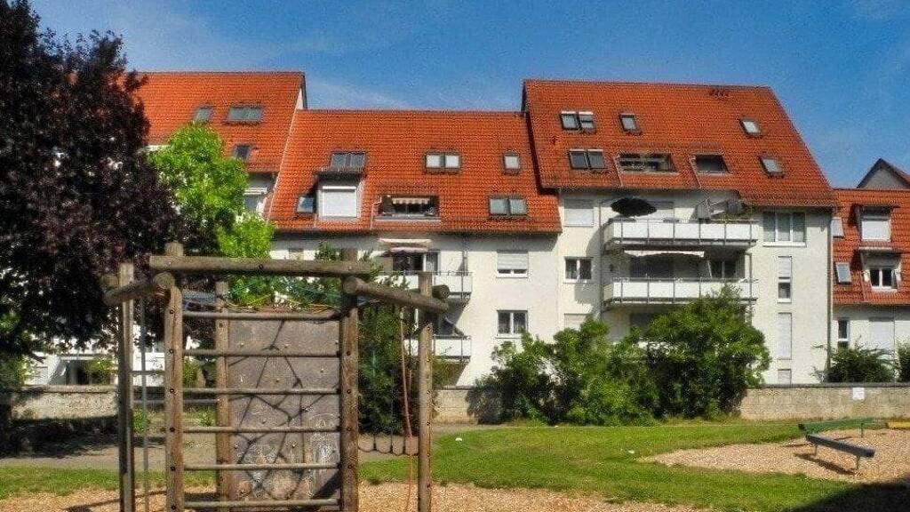 Wohnung zum Kauf 215.000 € 3,5 Zimmer 85 m² Bad Urach 72574