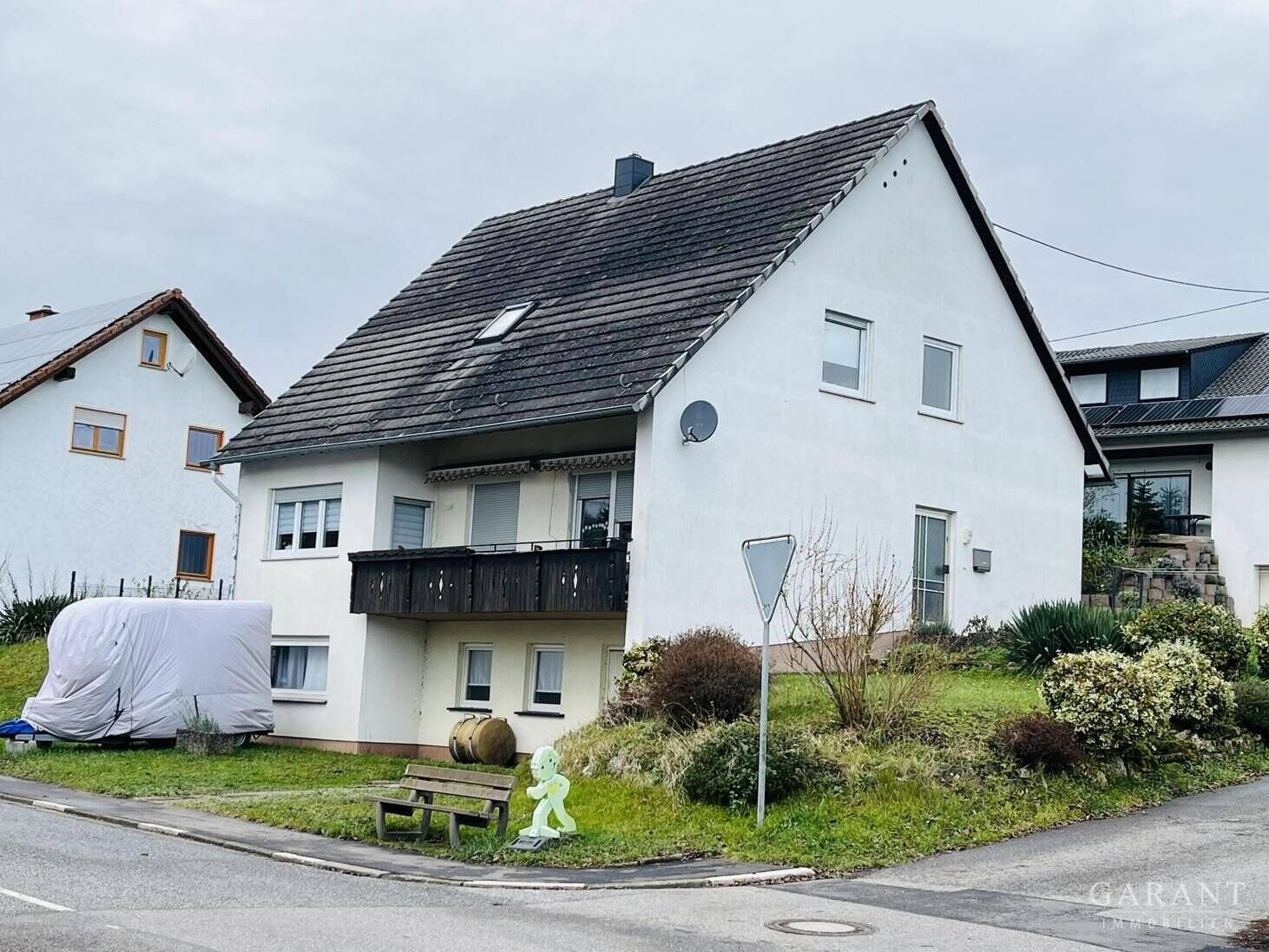 Einfamilienhaus zum Kauf 219.000 € 8 Zimmer 150 m²<br/>Wohnfläche 641 m²<br/>Grundstück ab sofort<br/>Verfügbarkeit Brenschelbach Blieskastel 66440