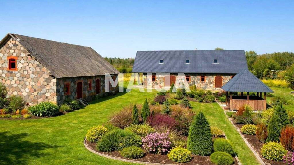 Einfamilienhaus zum Kauf 220.000 € 12 Zimmer 610 m² 58.000 m² Grundstück Augstkalni Madona 4823