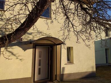 Mehrfamilienhaus zum Kauf provisionsfrei 8 Zimmer 220 m² 1.050 m² Grundstück Gnölbzig Alsleben OT Gnölbzig 06425