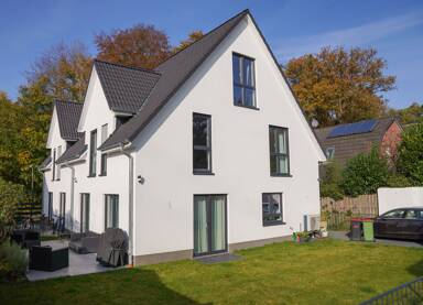 Doppelhaushälfte zum Kauf als Kapitalanlage geeignet 569.900 € 5 Zimmer 131,2 m² 442,3 m² Grundstück Halstenbek 25469