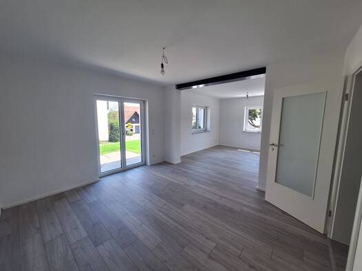 Terrassenwohnung zur Miete 1.250 € 3 Zimmer 105 m² frei ab sofort Herrnsberg Greding 91171