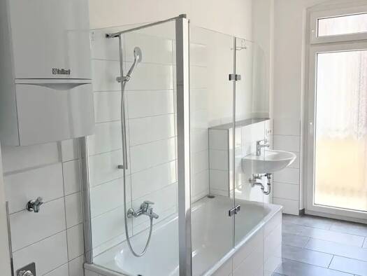 Wohnung zur Miete 1.100 € 3 Zimmer 90,1 m² Geschoss 2/4 frei ab sofort Kreutzerstraße 69 St Leonhard Nürnberg 90439