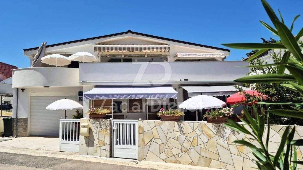 Haus zum Kauf 450.000 € 9 Zimmer 140 m² Vir Vir