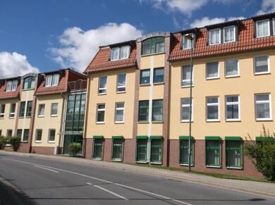 Wohnung zur Miete 430 € 3 Zimmer 65 m² 2. Geschoss frei ab sofort Rosa-Luxemburg-Str. 3 Neustadt Neustadt in Sachsen 01844