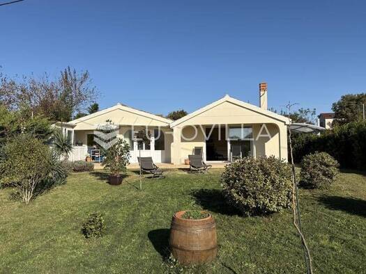 Einfamilienhaus zum Kauf 290.000 € 1 Zimmer 104 m² Muntić Ližnjan 52204
