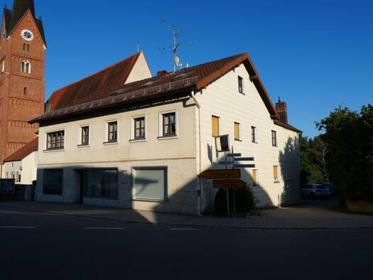 Haus zum Kauf 199.000 € 7 Zimmer 525 m² Grundstück Neukirchen Triftern 84371