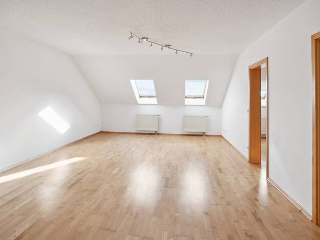 Wohnung zum Kauf 189.000 € 2 Zimmer 68 m² Dachgeschoss Vilshofen Vilshofen an der Donau 94474