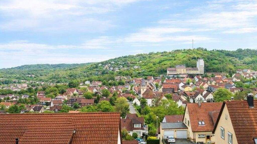 Wohnung zum Kauf provisionsfrei 135.000 € 2 Zimmer 55 m² 2. Geschoss Niederstetten 97996