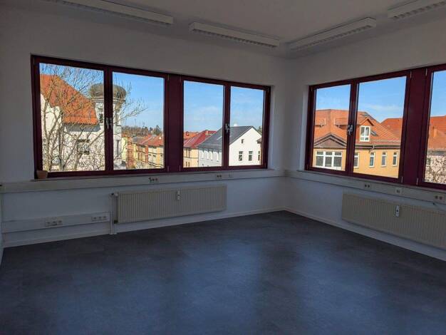 Bürofläche zur Miete provisionsfrei 599 € 94,1 m² Bürofläche Waltershäuser Straße 21 Gotha 99867
