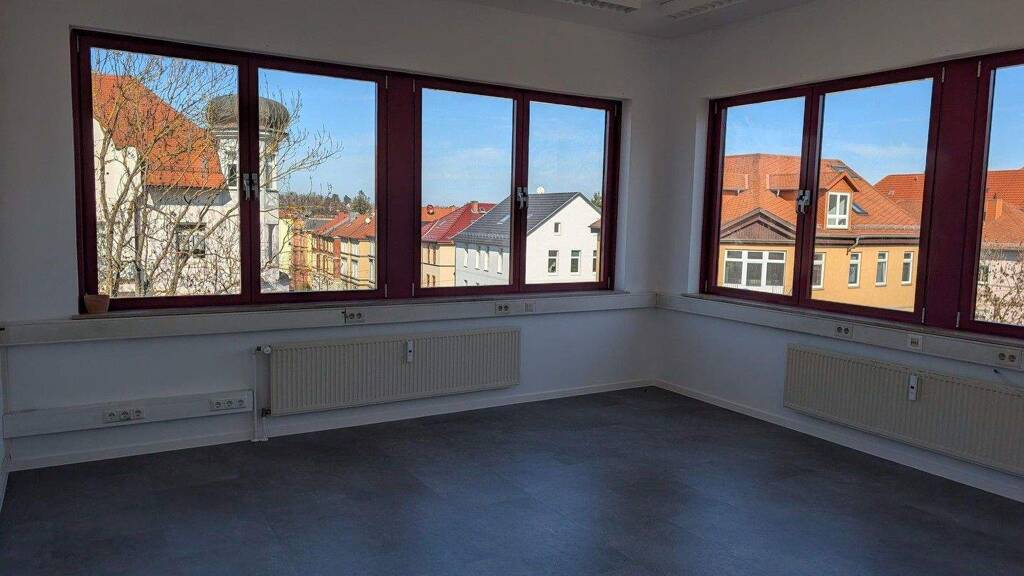 Bürofläche zur Miete provisionsfrei 599 € 94,1 m² Bürofläche Waltershäuser Straße 21 Gotha 99867