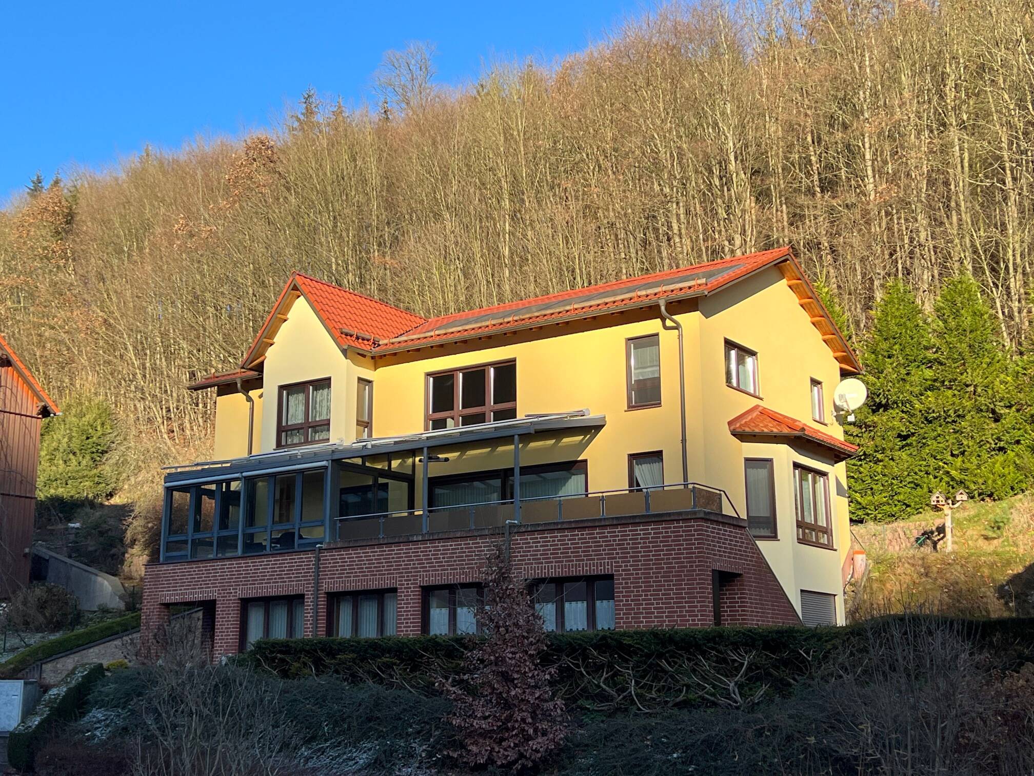 luxuriöses Einfamilienhaus mit 400 qm Wohn- und Nutzfläche - komplett barrierefrei / neuwertig - Fahrstuhl über alle Etagen – Ruhla – Vorschaubild 16