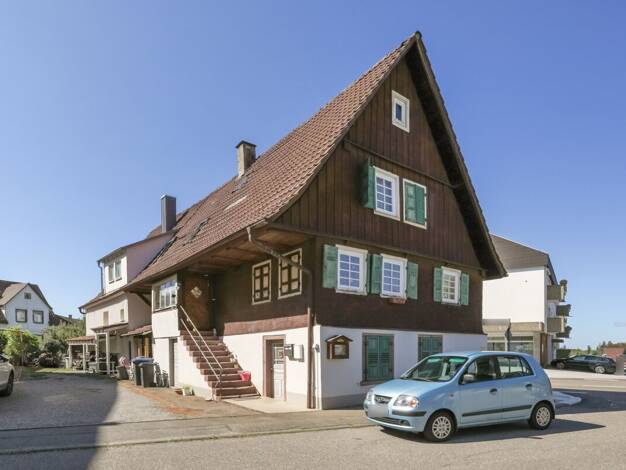 Mehrfamilienhaus zum Kauf 285.000 € 9 Zimmer 227,4 m² 370 m² Grundstück Hohenwart Pforzheim 75181