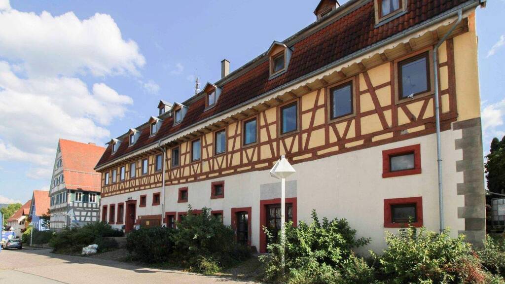 Sonstiges zum Kauf als Kapitalanlage geeignet 99.000 € 2 Zimmer 59,6 m² Vöhringen 72189