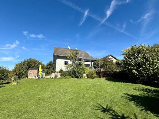Einfamilienhaus zum Kauf 485.000 € 4 Zimmer 115 m² 676 m² Grundstück Oberreifenberg Schmitten 61389