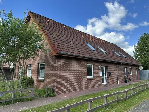 Mehrfamilienhaus zum Kauf 325.000 € 10 Zimmer 250 m² 746 m² Grundstück Langholt Rhauderfehn 26817