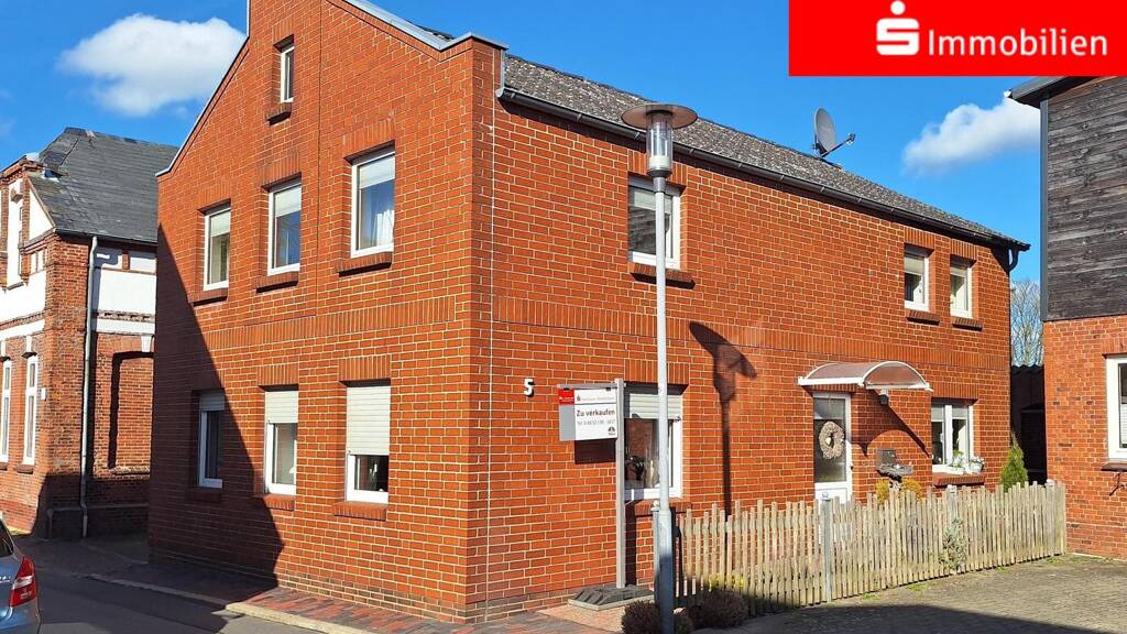 Einfamilienhaus zum Kauf 235.000 € 4 Zimmer 128 m² 161 m² Grundstück frei ab 01.10.2026 Meldorf 25704