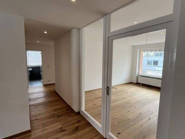 Wohnung zur Miete 1.300 € 4 Zimmer 93 m² 2. Geschoss Rechenberg Nürnberg 90491