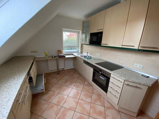 Wohnung zur Miete 1.100 € 3 Zimmer 105 m² 1. Geschoss frei ab sofort Rottendorf 97228