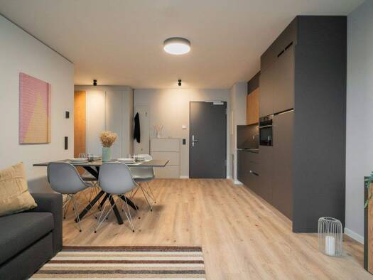 Wohnung zur Miete - Erstbezug 1.400 € 2,5 Zimmer 44 m² frei ab sofort Gutleutviertel Frankfurt am Main 60327