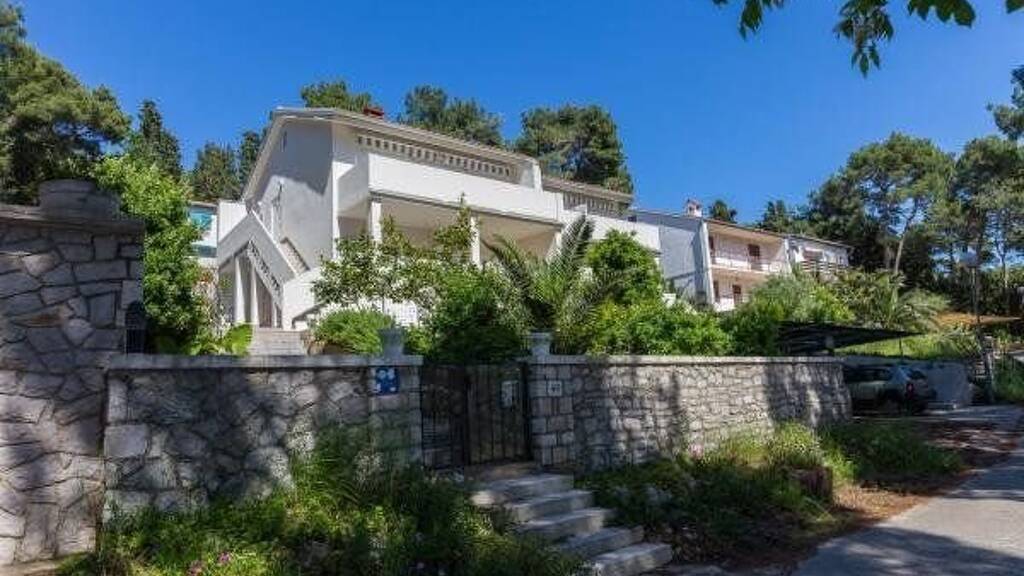 Haus zum Kauf 1.100.000 € 6 Zimmer 406 m² 643 m² Grundstück Mali Losinj 51553