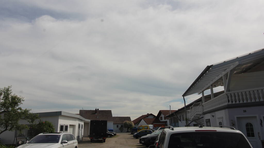 Sonstiges zum Kauf 2.250 m² Grundstück Haidlfing Wallersdorf 94522