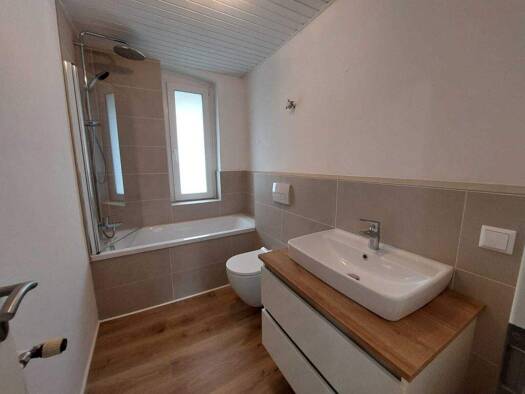 Wohnung zur Miete 590 € 4 Zimmer 80 m² Jerxheim 38381