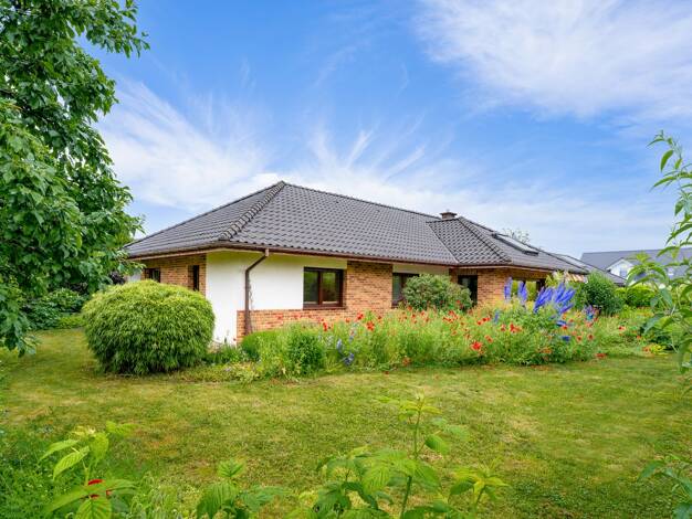 Bungalow zum Kauf 425.000 € 5 Zimmer 160 m² 1.025 m² Grundstück Brettorf Dötlingen 27801
