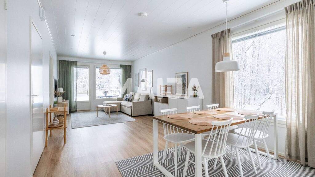 Reihenmittelhaus zum Kauf 249.000 € 3 Zimmer 74 m² 3.106 m² Grundstück Koivuojankatu 9 Rovaniemi 96800