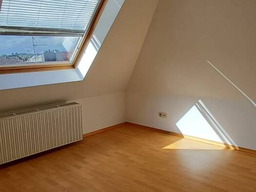 Wohnung zur Miete 450 € 2 Zimmer 50 m² Geschoss 5/5 frei ab sofort Cracau Krefeld 47799