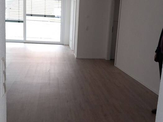 Wohnung zur Miete 1.100 € 3,5 Zimmer 93 m² Geschoss 1/3 frei ab sofort Kirchheim Kirchheim unter Teck 73230