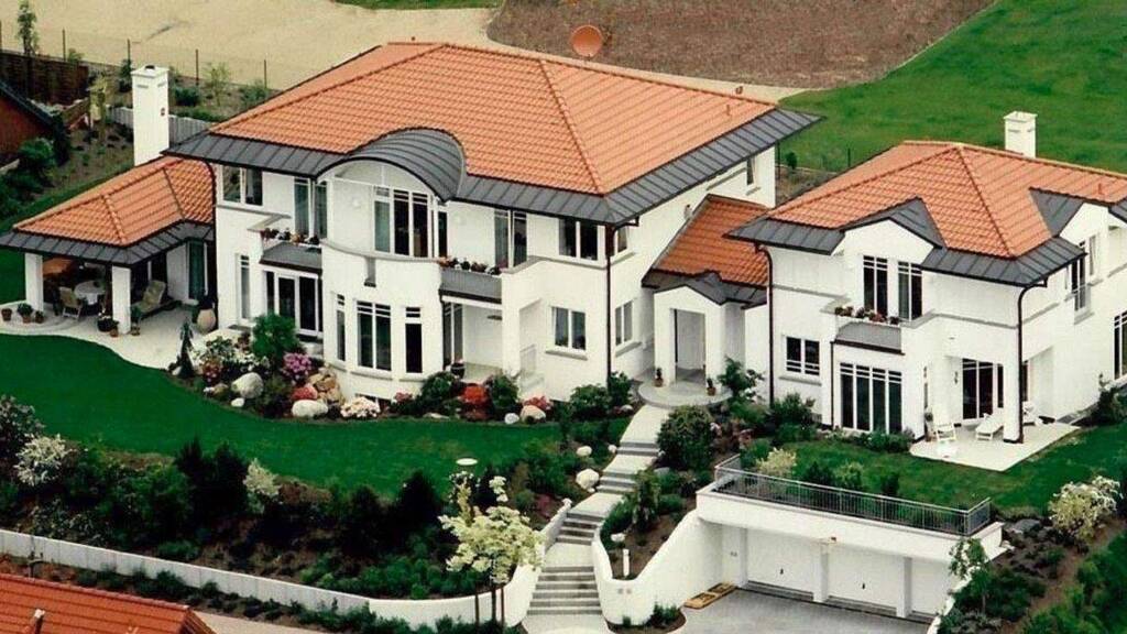 Villa zum Kauf provisionsfrei 1.100.000 € 10 Zimmer 350 m² 1.387 m² Grundstück Flieden 36103