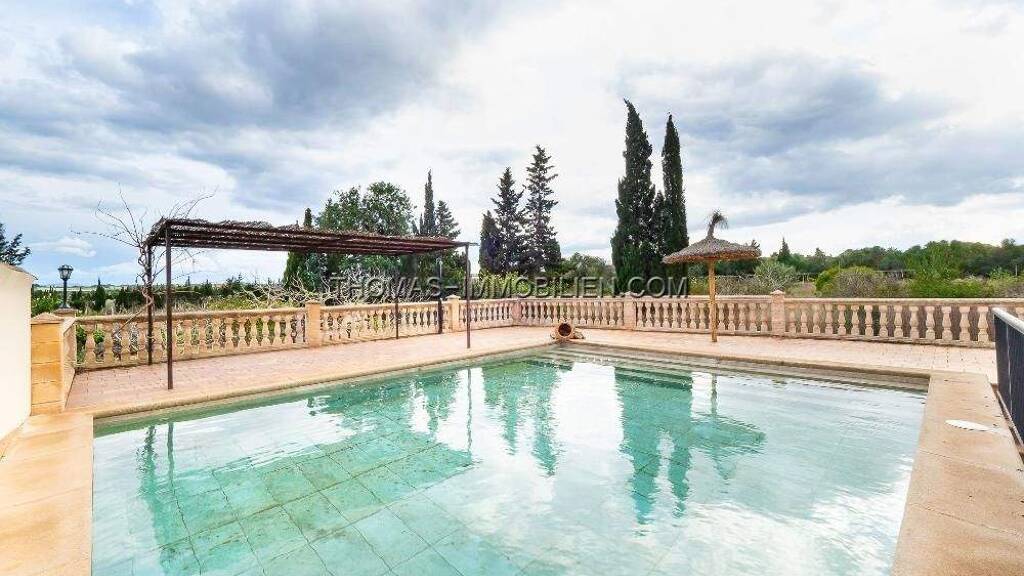 Villa zur Miete 3.500 € 6 Zimmer 350 m² 15.000 m² Grundstück Can Picafort 07458