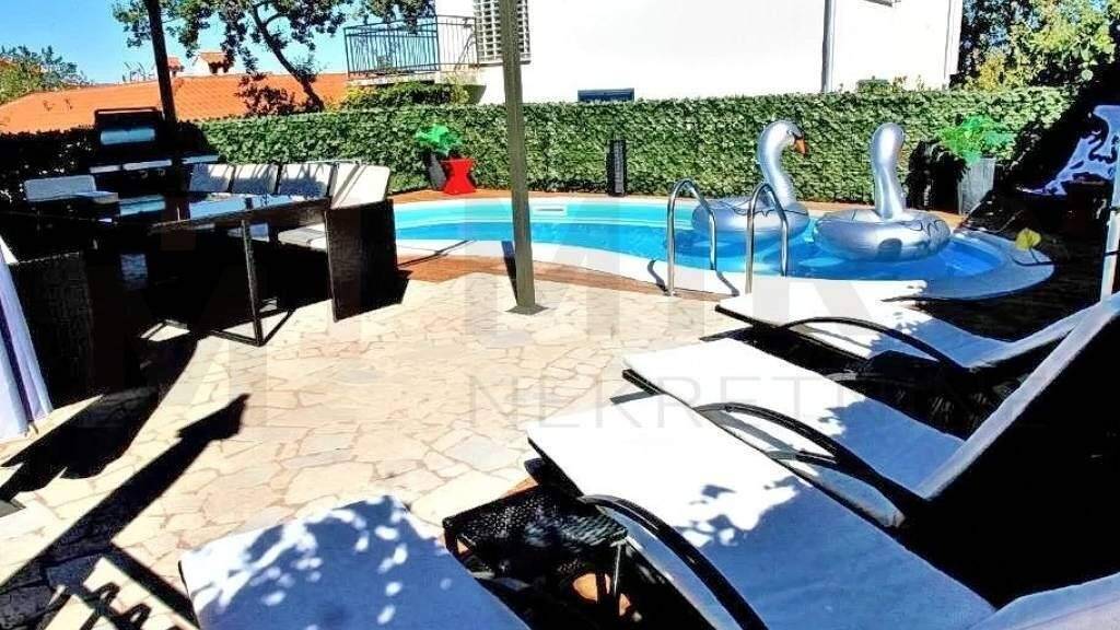 Haus zum Kauf 780.000 € 6 Zimmer 193 m² Malinska, Malinska-Dubasnica Malinska-Dubasnica