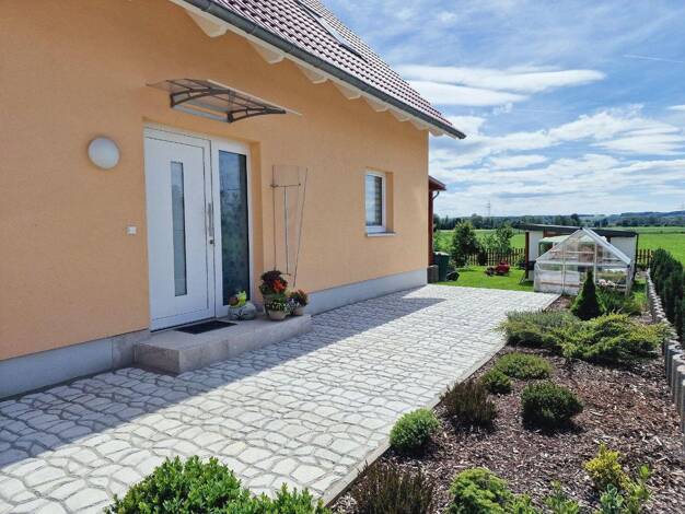 Einfamilienhaus zum Kauf provisionsfrei 549.000 € 4 Zimmer 120 m² 883 m² Grundstück Mindelaltheim Dürrlauingen 89350