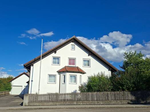 Doppelhaushälfte zur Miete 1.150 € 5 Zimmer 125 m² 420 m² Grundstück frei ab 01.10.2026 Hard Wellheim 91809