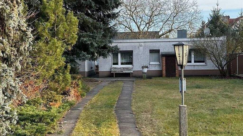 Grundstück zum Kauf 350.000 € 832 m² Grundstück Kaulsdorf Berlin 12621