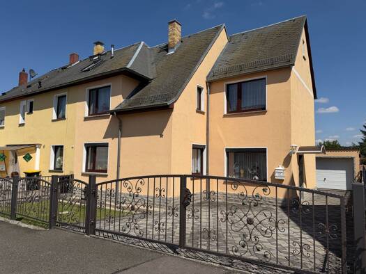 Reihenendhaus zum Kauf 155.000 € 5 Zimmer 120 m² 784 m² Grundstück frei ab sofort Karl-Marx-Straße 87 Auerbach Zwickau 08066