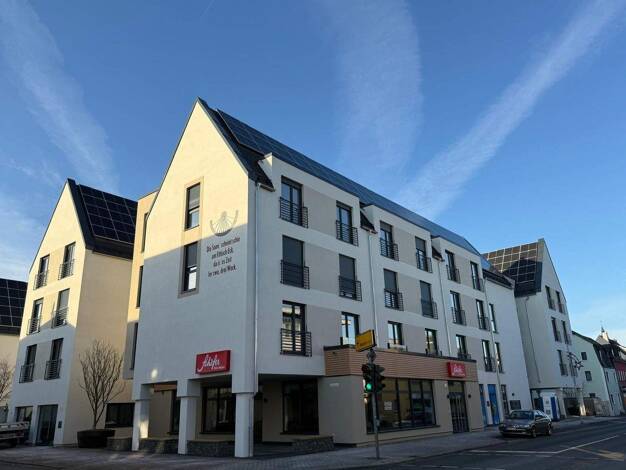 Laden zur Miete - Erstbezug 8 Zimmer 164 m² Verkaufsfläche Elz 65604