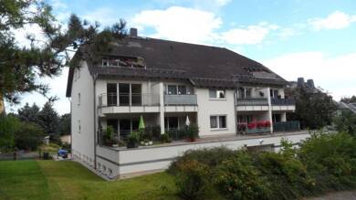 Wohnung zur Miete 470 € 2 Zimmer 67 m² Dachgeschoss, 3. Geschoss frei ab 01.08.2025 Mittweidaer Str. 82 Taura Taura 09249