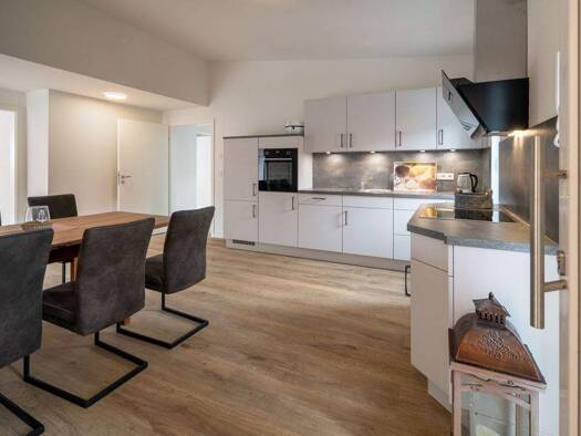 Wohnung zum Kauf 498.000 € 3 Zimmer 109 m² Husum Husum 25813