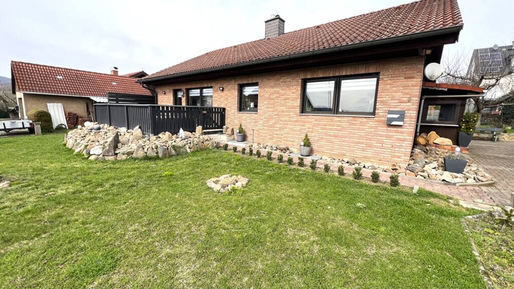 Einfamilienhaus zum Kauf 268.500 € 3 Zimmer 112 m² 926 m² Grundstück Stetten Sondheim v. d. Rhön/Stetten 97647