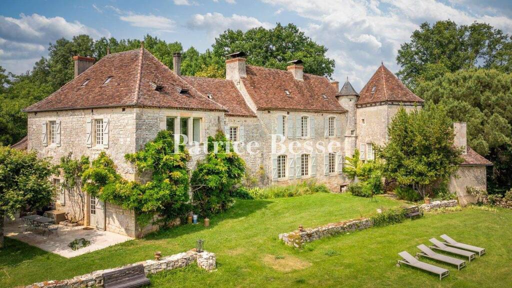 Herrenhaus zum Kauf 1.780.000 € 9 Zimmer 590 m² 187.669 m² Grundstück Martel 46600