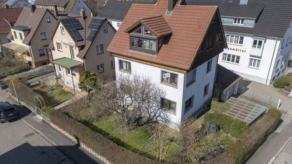 Mehrfamilienhaus zum Kauf 430.000 € 7 Zimmer 175 m² 350 m² Grundstück Schwenningen Villingen-Schwenningen 78054